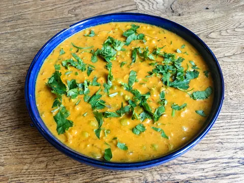 Matar Pannir